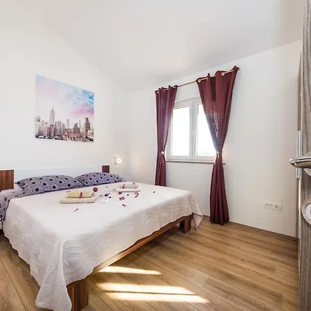 Verunica Apartment