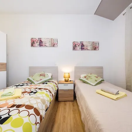 Verunica Apartment *