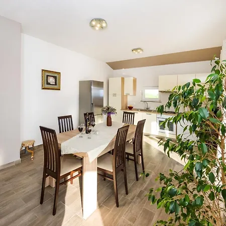 Apartment Verunica *